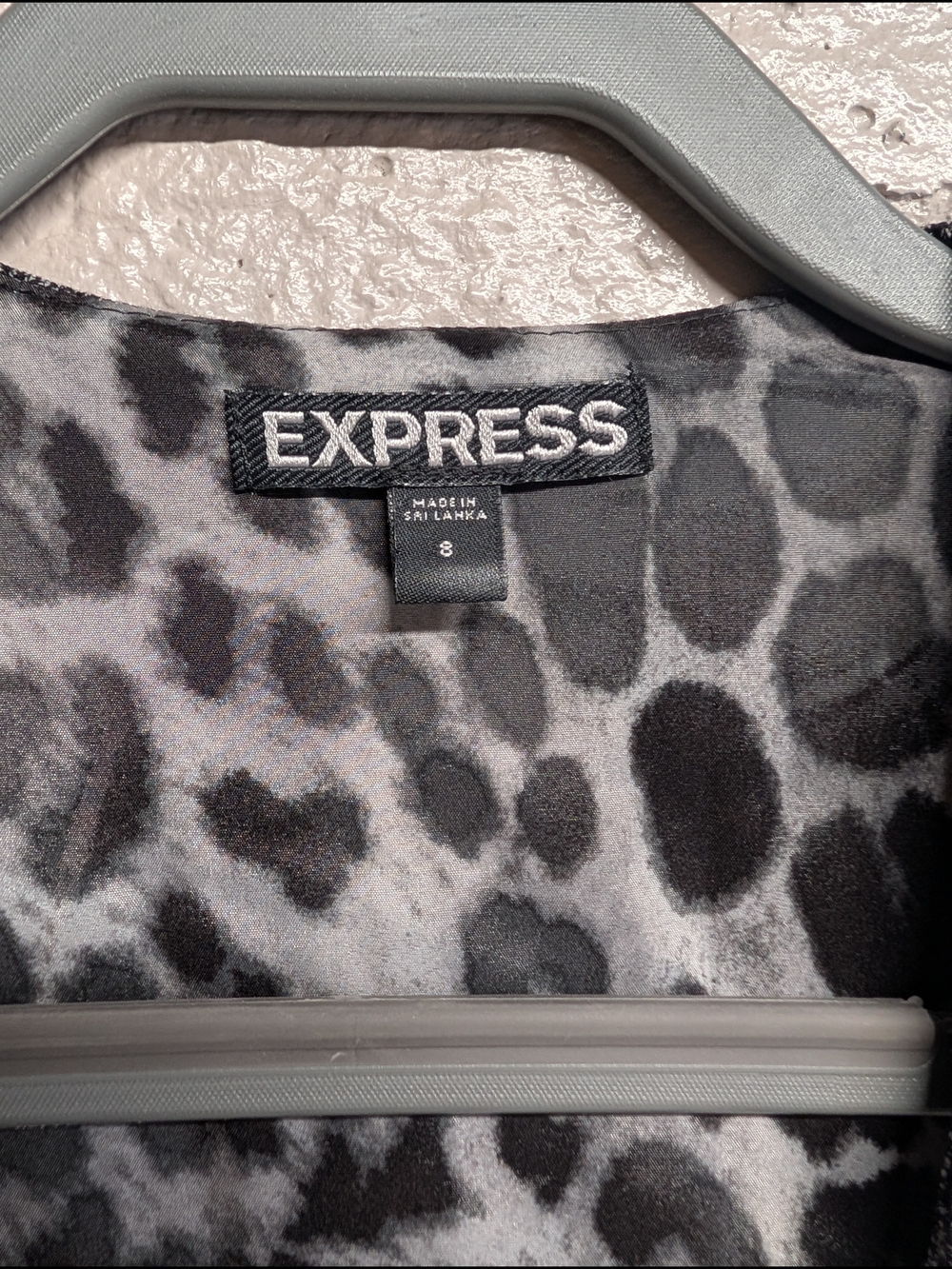 Express Gray Double-Breasted Textured Waistcoat with Leopard Lining. - Picture 2 of 4